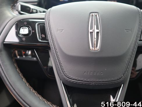 Used 2026 Lincoln Aviator AWD image 14