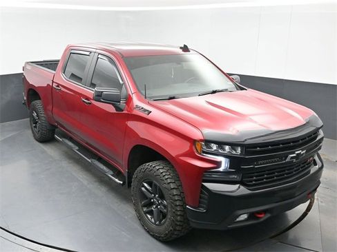 Used 2021 Chevrolet Silverado 1500 LT Trail Boss w/ Convenience Package II image 16