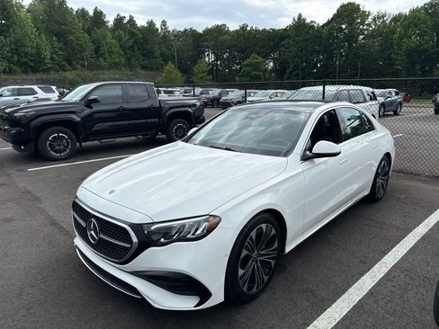 Used 2025 Mercedes-Benz E 350 Sedan w/ Winter Package image 4