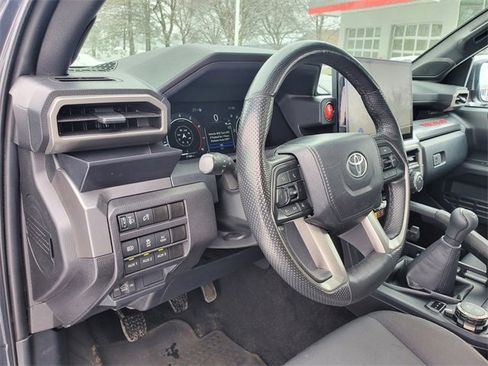 Used 2024 Toyota Tacoma TRD Off-Road w/ TRD Off Road Upgrade Package image 20