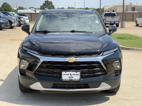 Used 2024 Chevrolet Blazer LT w/ Convenience Package AWD/4WD image 9