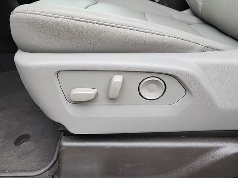 New 2026 GMC Sierra 1500 SLT w/ SLT Premium Plus Package AWD/4WD image 18