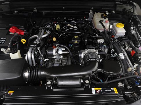 Used 2023 Jeep Wrangler Sport S AWD/4WD image 25