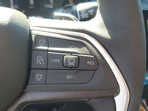 New 2026 Jeep Grand Cherokee Limited w/ Limited Altitude Package image 32