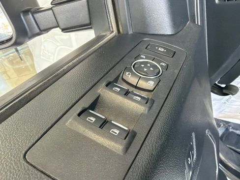 Used 2019 Ford F250 Lariat w/ Lariat Value Package AWD/4WD image 19