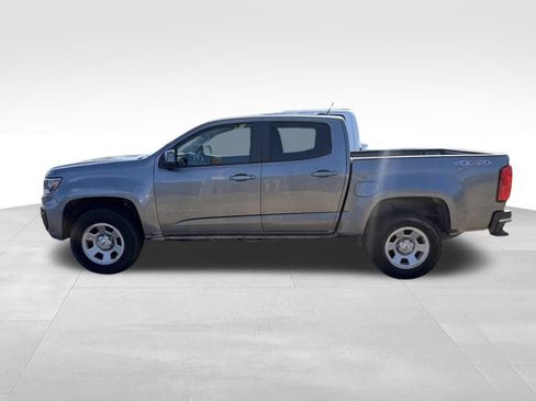 Used 2022 Chevrolet Colorado W/T AWD/4WD image 2