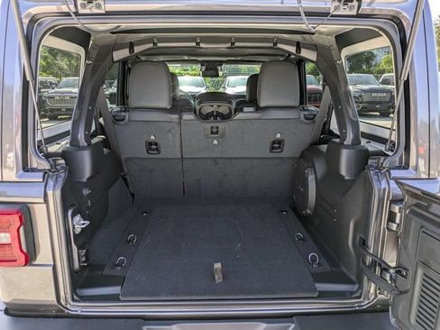 New 2026 Jeep Wrangler Unlimited Sahara AWD/4WD image 12