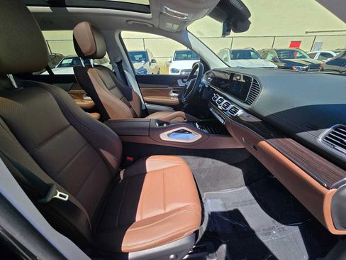 Used 2026 Mercedes-Benz GLS 450 4MATIC image 13