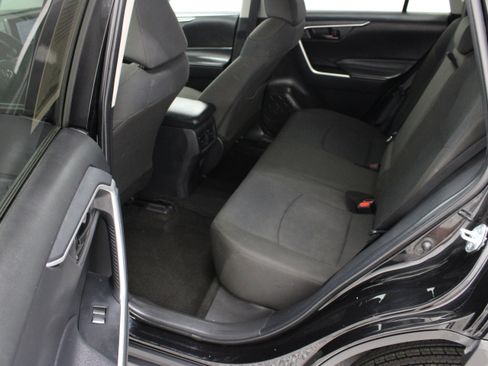Used 2025 Toyota RAV4 LE AWD/4WD image 24
