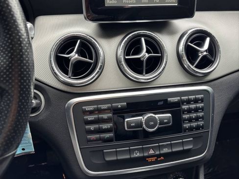 Used 2014 Mercedes-Benz CLA 250 4MATIC image 21