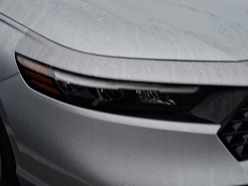 Used 2024 Honda Accord LX image 7