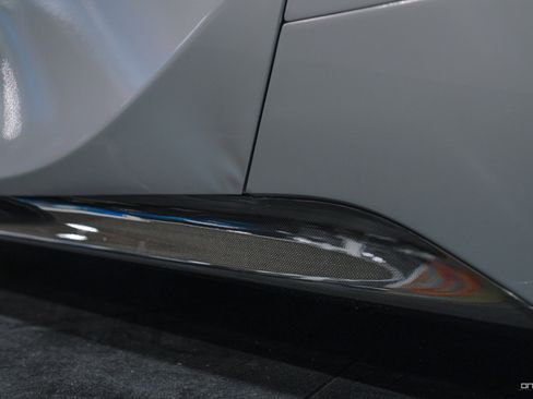 Used 2022 Ferrari SF90 Spider image 20