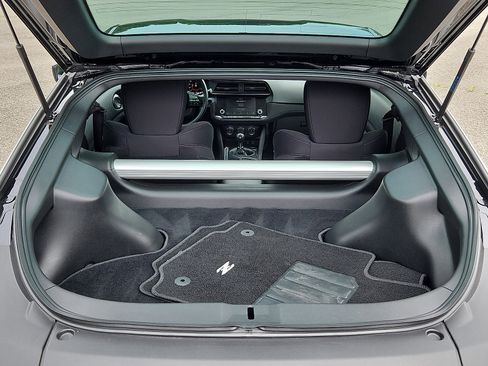 Used 2025 Nissan Z Sport w/ Floor Mat Package RWD image 28