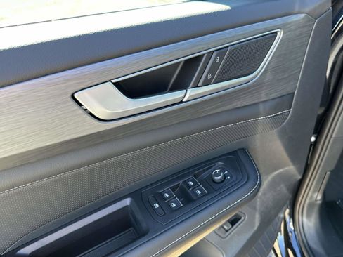 New 2026 Volkswagen Atlas Cross Sport SE image 16