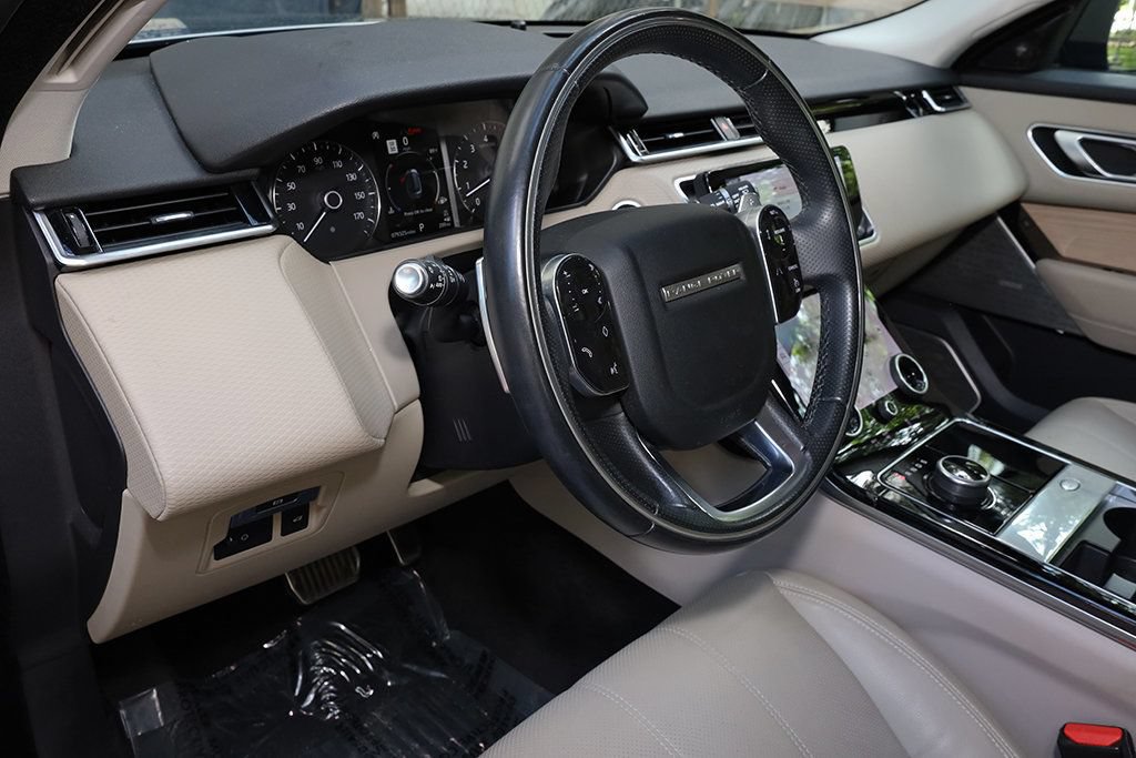 Used 2020 Land Rover Range Rover Velar R-Dynamic S AWD/4WD image 39