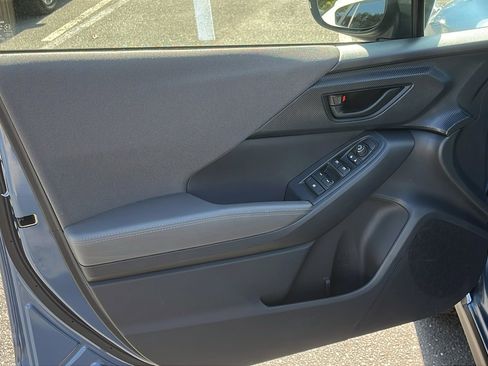 Used 2024 Subaru Crosstrek 2.0i Premium image 10