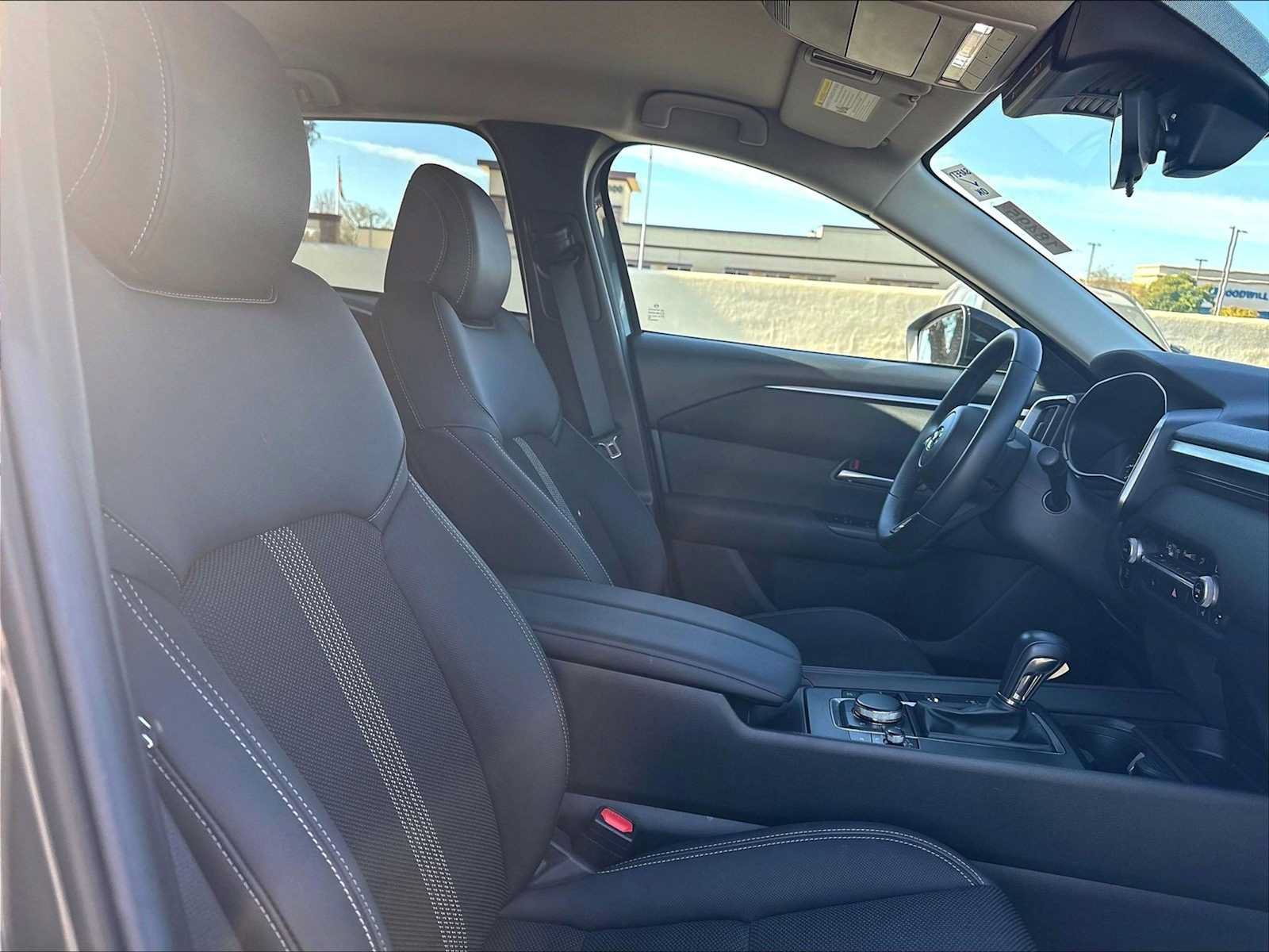 Used 2025 MAZDA CX-50 AWD 2.5 S w/ Accent Package image 11