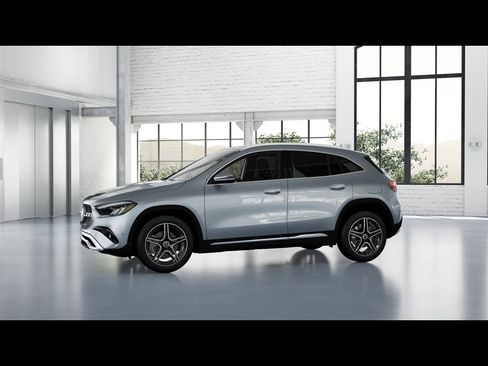 Certified 2026 Mercedes-Benz GLA 250 4MATIC image 31