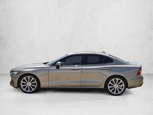 Used 2020 Volvo S60 T5 Momentum FWD image 9
