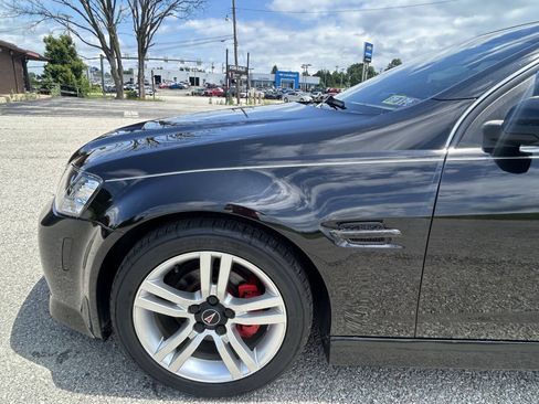 Used 2008 Pontiac G8 w/ Premium Package RWD image 10