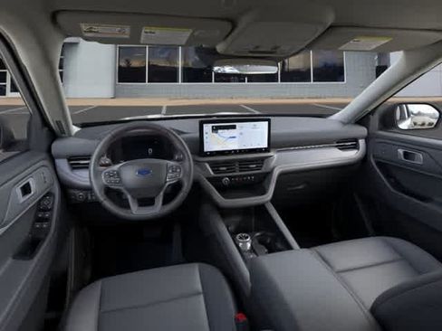 New 2026 Ford Explorer Active w/ Active Comfort Package AWD/4WD image 8