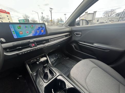 Used 2025 Kia K4 FWD image 35