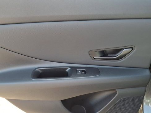 New 2026 Hyundai Elantra Limited image 9