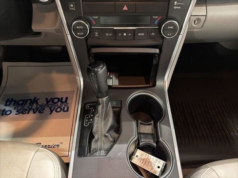 Used 2017 Toyota Camry XLE w/ Moonroof Package image 21