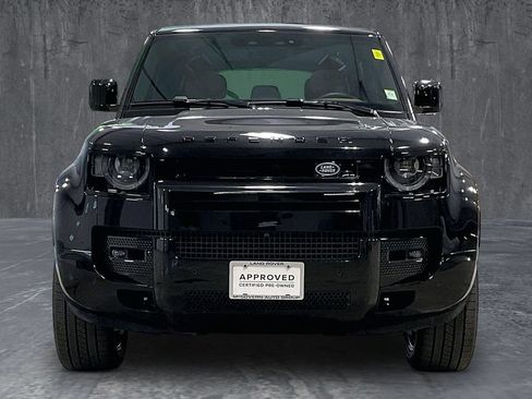 Used 2025 Land Rover Defender 110 V8 AWD/4WD image 2