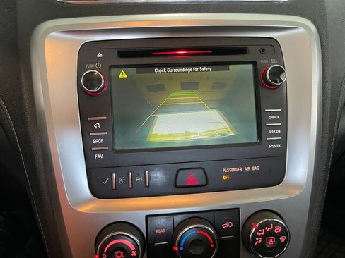 Used 2016 GMC Acadia SLE AWD/4WD image 13