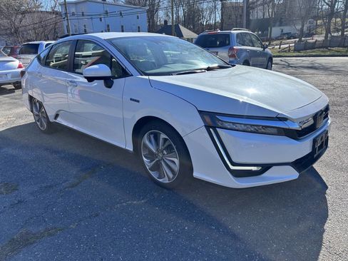 Used 2018 Honda Clarity Touring image 10