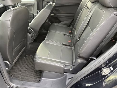 Used 2021 Volkswagen Tiguan S image 12
