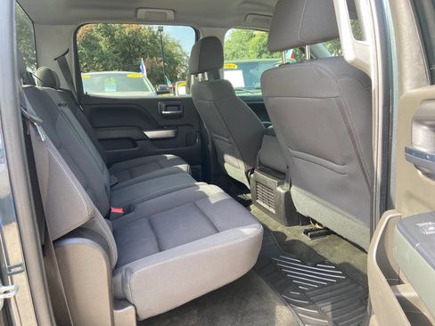 Used 2018 Chevrolet Silverado 1500 LT w/ LT Eassist Package RWD image 19