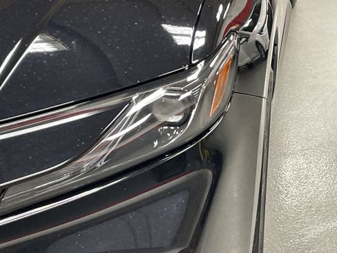 Used 2025 Toyota Camry SE image 6