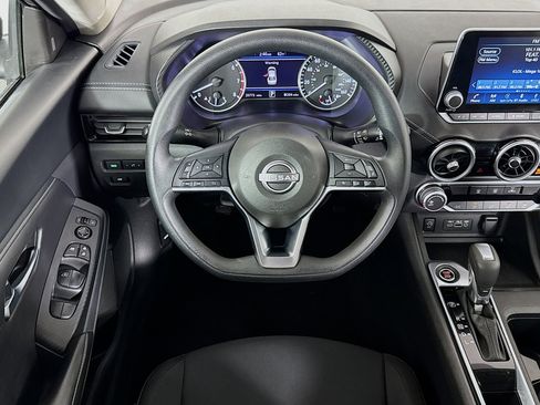 Used 2024 Nissan Sentra SV image 16