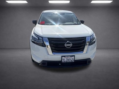 Used 2024 Nissan Pathfinder S FWD image 20