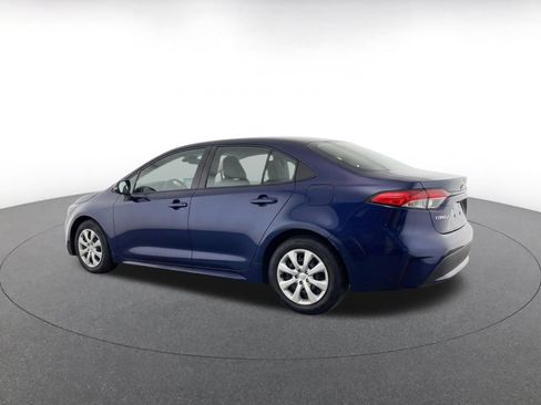 Used 2025 Toyota Corolla LE FWD image 7