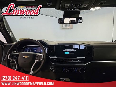 New 2026 Chevrolet Silverado 1500 LTZ w/ LTZ Premium Package AWD/4WD image 16
