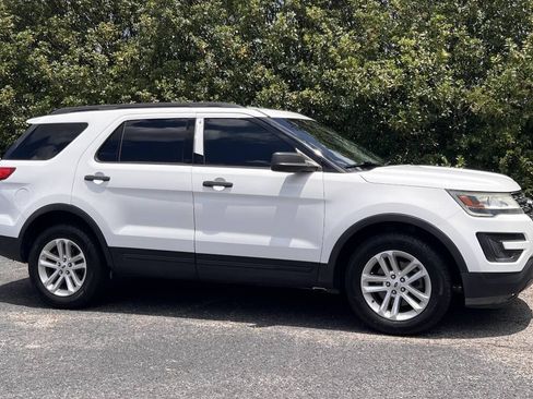 Used 2017 Ford Explorer 4WD image 8