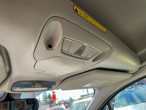 Used 2019 Ford Transit Connect XL FWD image 25