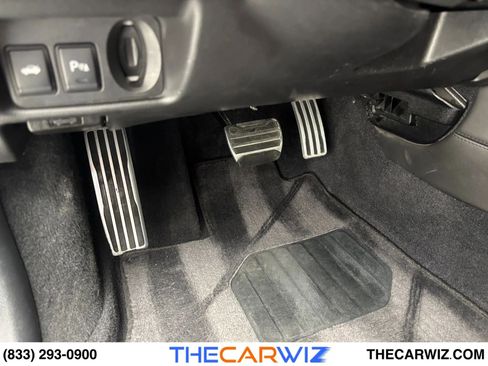 Used 2023 Nissan GT-R Premium w/ Premium Interior Package image 59