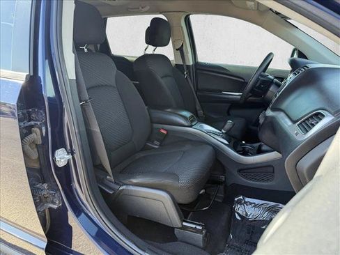 Used 2019 Dodge Journey SE FWD image 13