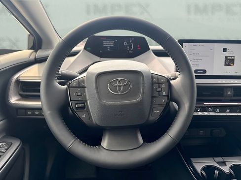 Used 2026 Toyota Prius XLE FWD image 10