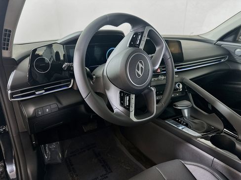 New 2026 Hyundai Elantra Limited image 9