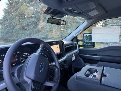 New 2026 Ford F350 XLT image 9
