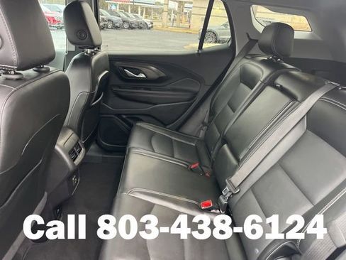 Used 2024 GMC Terrain SLT FWD image 12