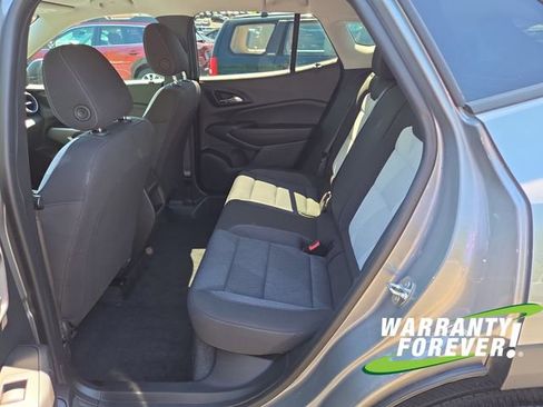 Used 2024 Chevrolet Trax LS FWD image 15