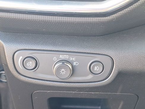 Certified 2023 Chevrolet TrailBlazer LT w/ Convenience Package image 28