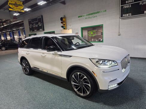 Used 2020 Lincoln Aviator Reserve w/ Equipment Group 202A AWD/4WD image 4