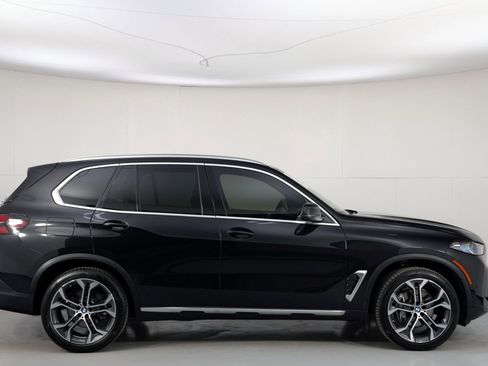 Used 2024 BMW X5 sDrive40i w/ Premium Package image 62